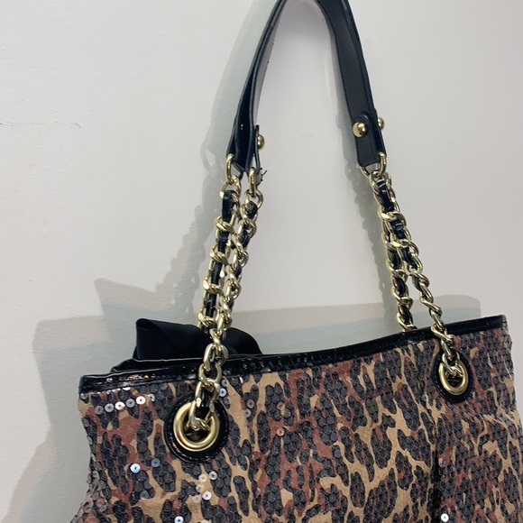 BETSEY JOHNSON gorgeous sequins purse great condition❤️ - Picture 9 of 11